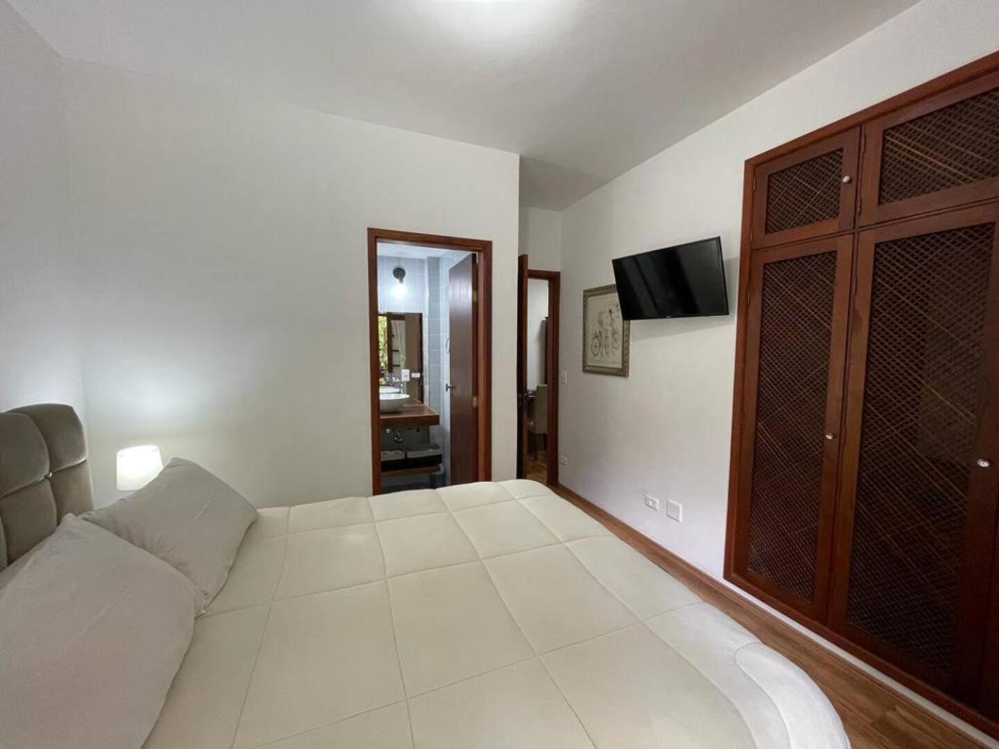 Lindo Apto No Centro Capivari - Condominio Privado Кампус-ду-Жордан Екстер'єр фото